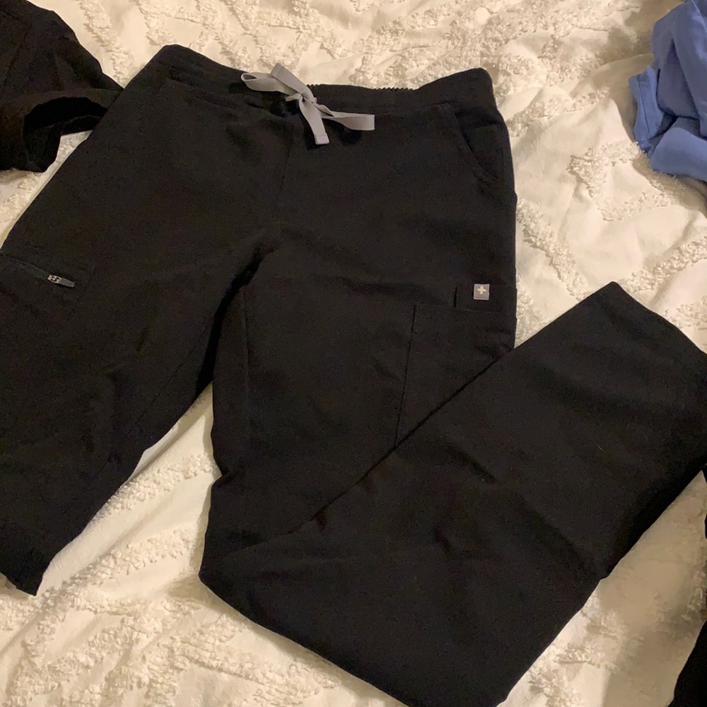 FIGS Yola Skinny Scrub Pant